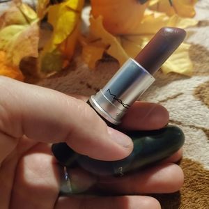 Mac lipstick DIVA